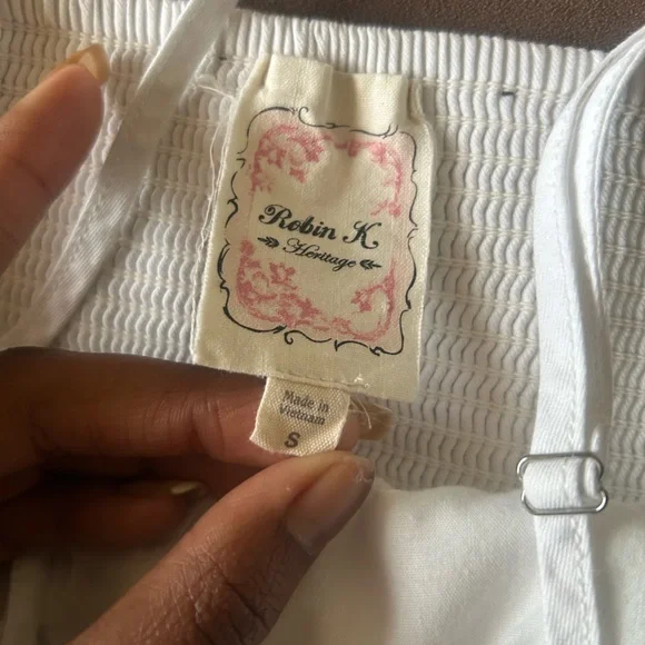 Stylish White Button-Down Teen Dress - Picture 2 of 3